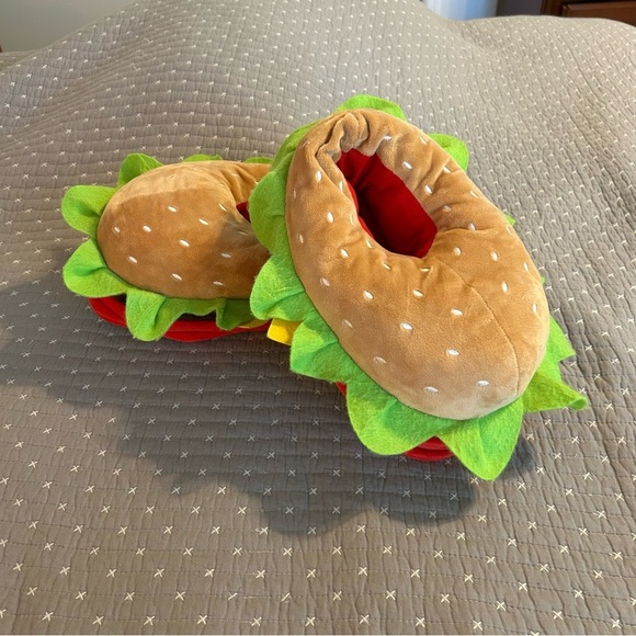 Cheeseburger Slippers with Lettuce and Tomato L - Picture 1 of 7